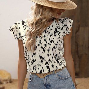 New Allover Print Keyhole Neckline Butterfly Sleeve Blouse
